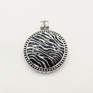Premier Designs Vintage Silvertone Enamel Zebra Print Pendant New